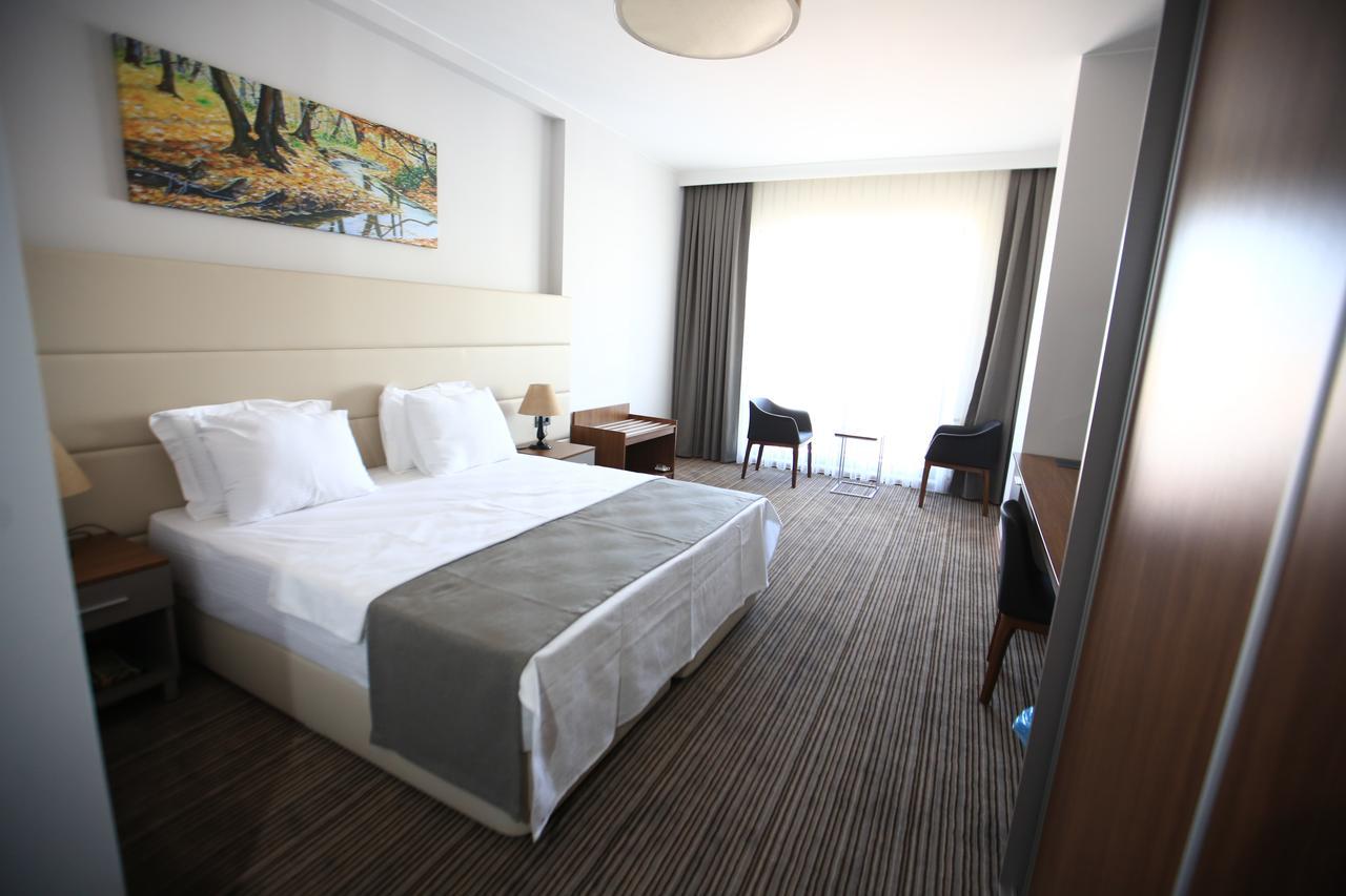 Familya Otel Erbaa Exterior photo